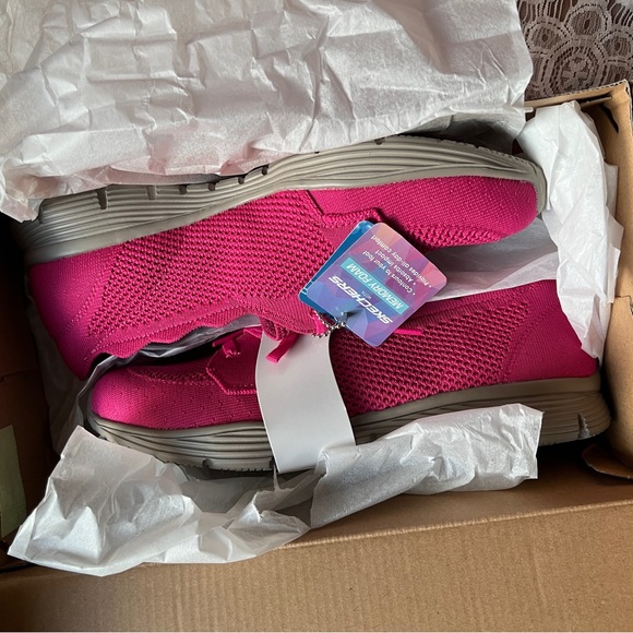 SKECHERS MEMORY FOAM -SEAGER SIZE 10M - Picture 6 of 8